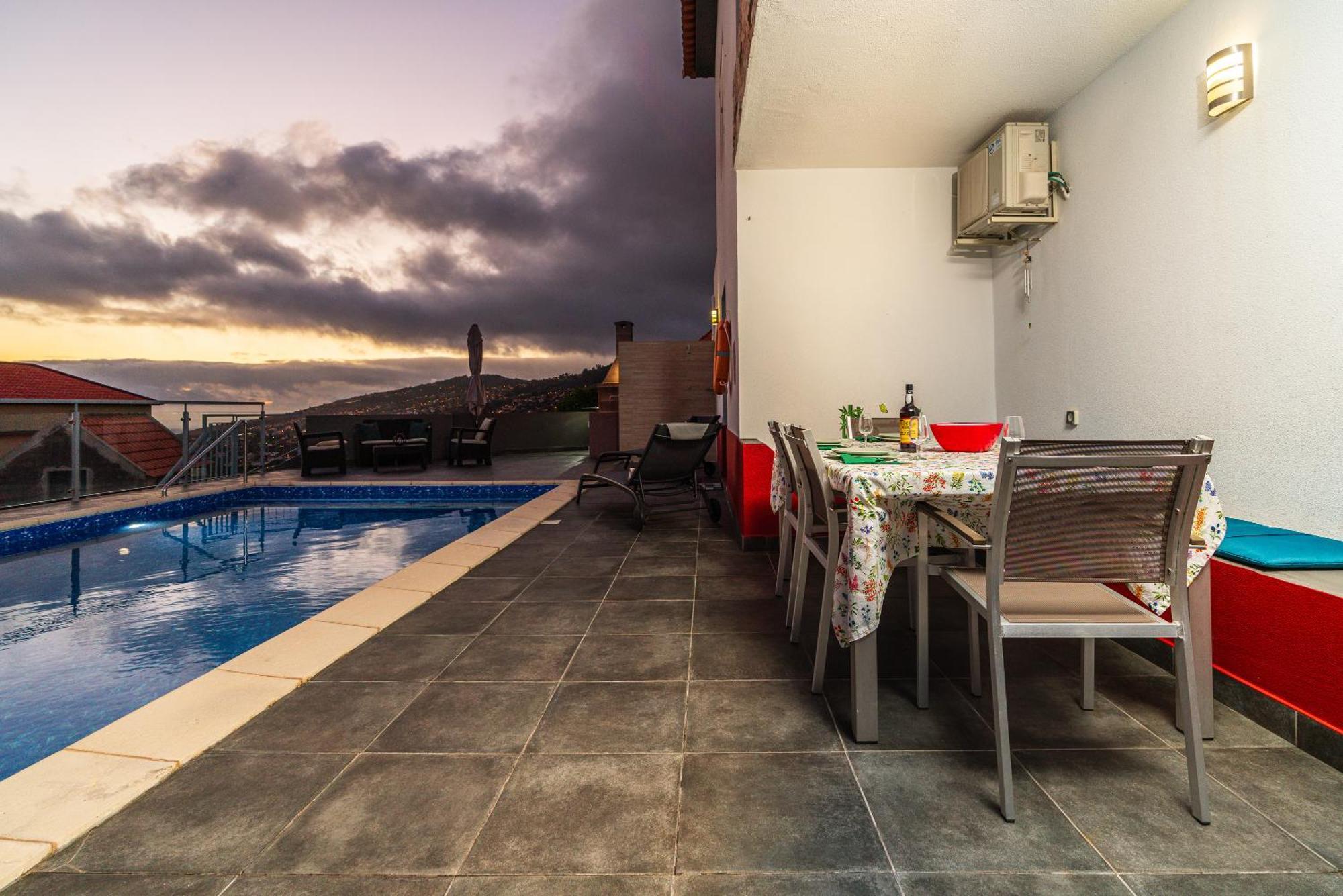 Roraima House - Private Pool & Garden Vakantiehuis *